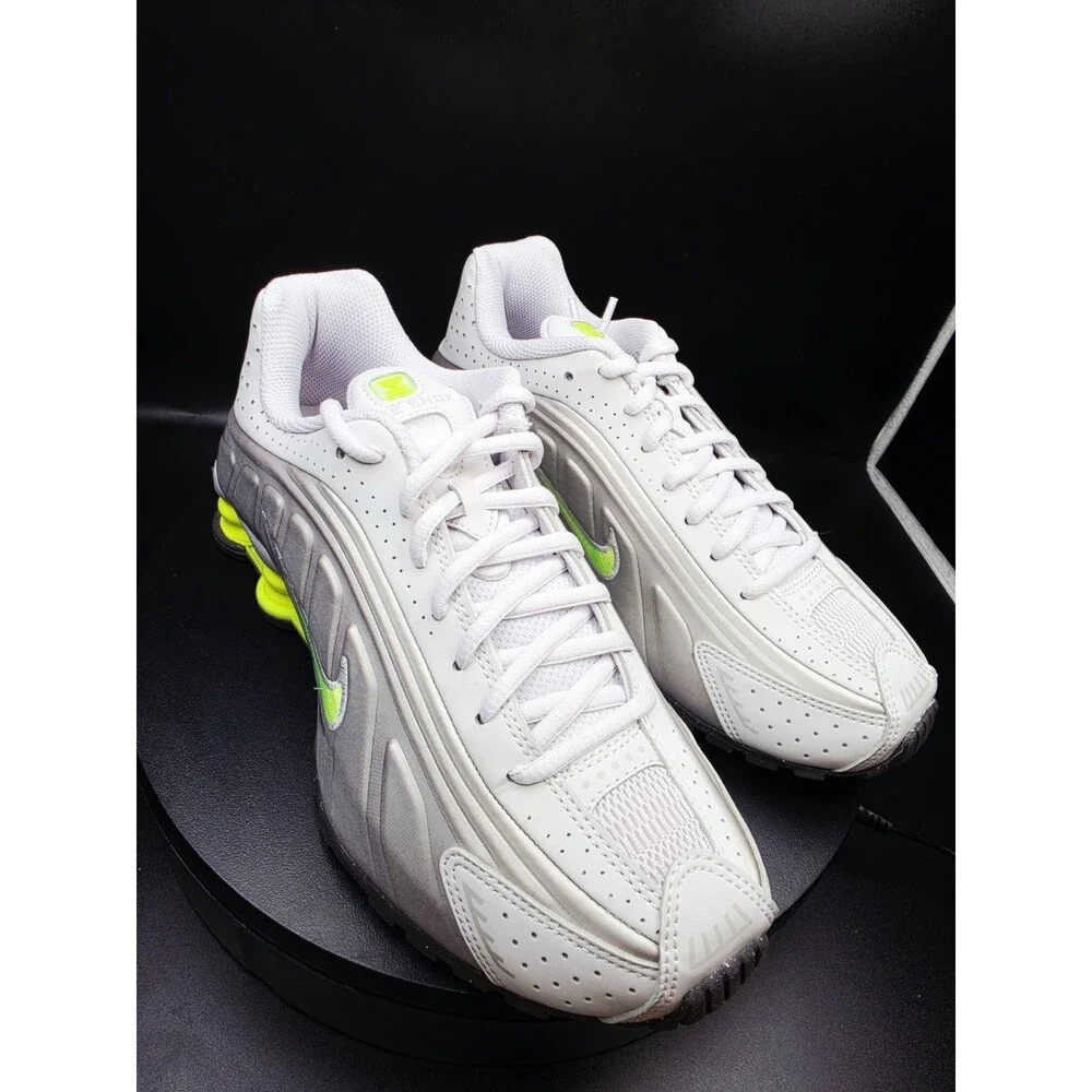 Nike shox r4
